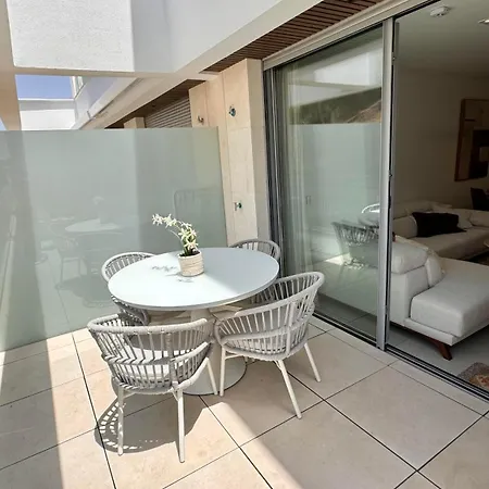 New 2 Bedroom Near The Beach! Marbella