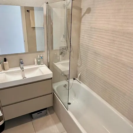 New 2 Bedroom Near The Beach! Marbella