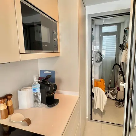 Apartment New 2 Bedroom Near The Beach!