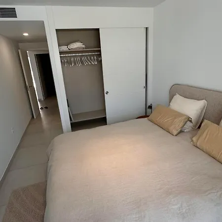 New 2 Bedroom Near The Beach! * Marbella